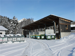 Werstoffhof der Gemeinde Stanzach im Winter